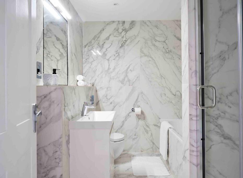 Stunning Marylebone Apartment ลอนดอน ภายนอก รูปภาพ